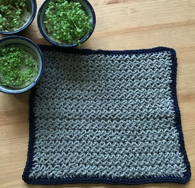 Dish cloth made out of grey cotton yarn