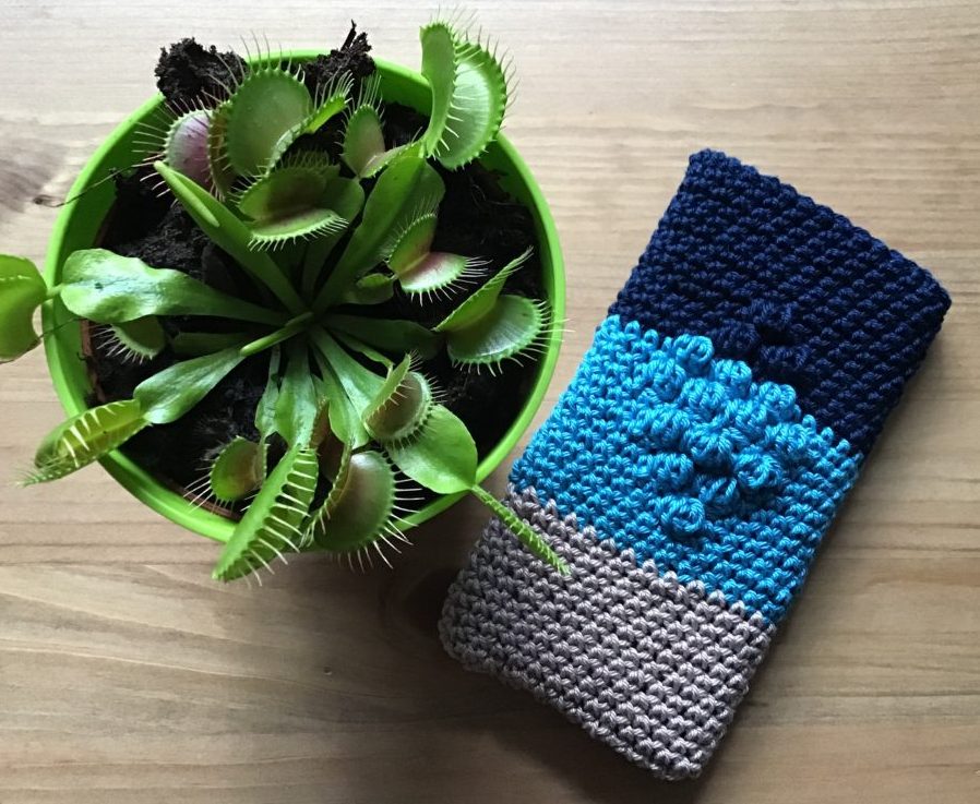 Crochet phone cover with bubble pattern